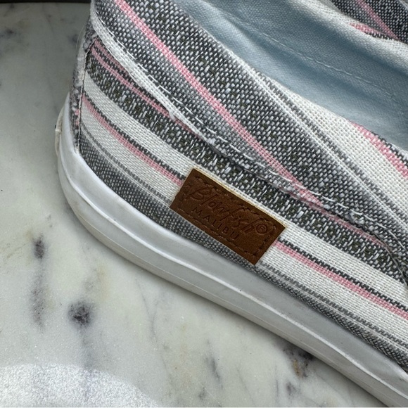 Blowfish Slip On Sneakers Size 8.5 M striped Canvas Upper shoes - Picture 3 of 8